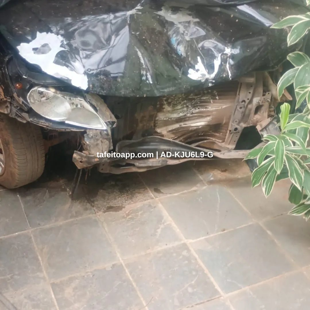 VW Gol G5 2009 Batido - Peças ou Recuperar, - R$ 10.000,00 | Tá Feito