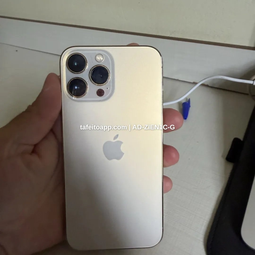 iPhone 13 Pro Max 256GB dourado - R$ 3.300,00 | Tá Feito