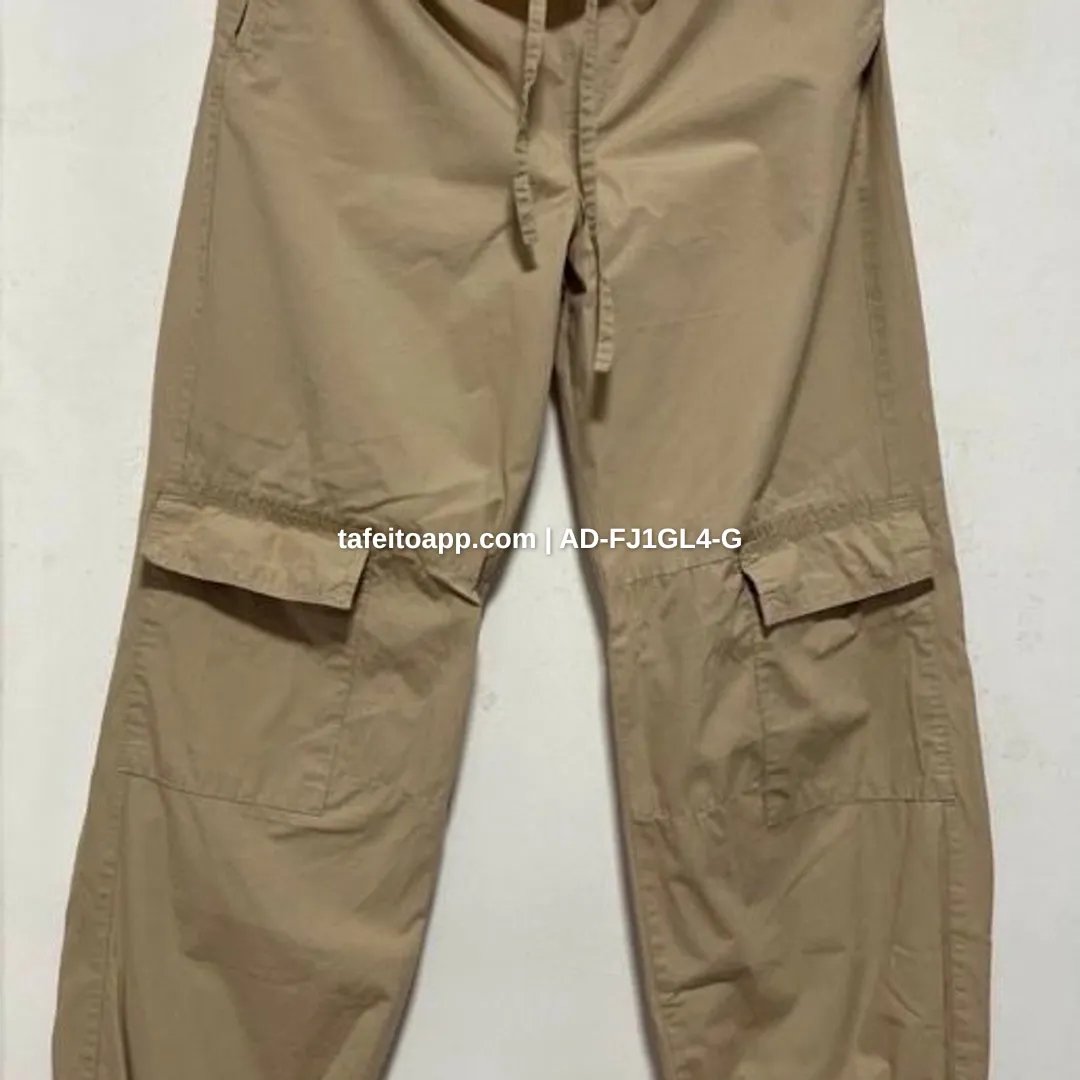 Calça Parachute - R$ 80,00 | Tá Feito
