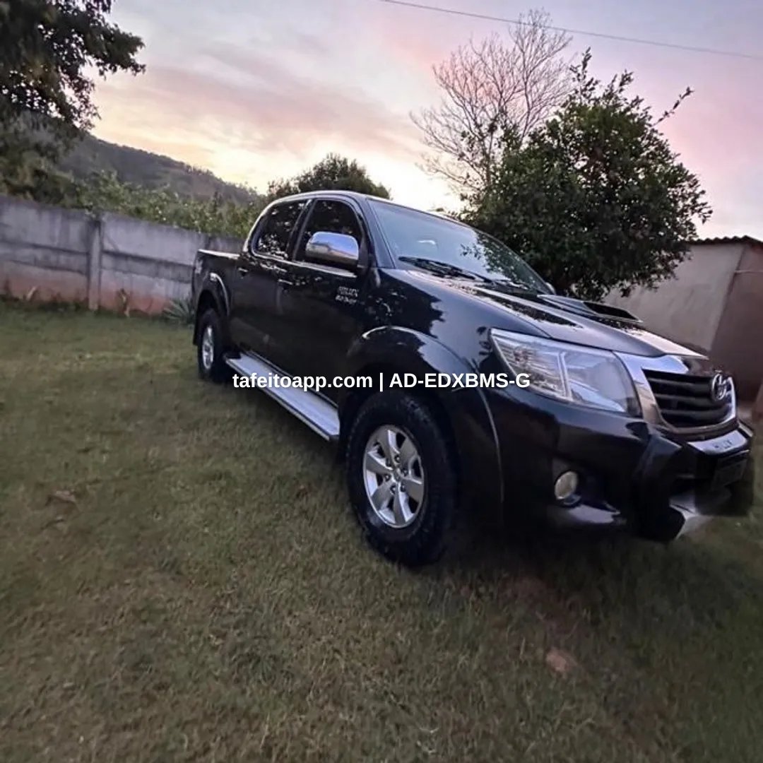 Hilux SRV 2012 4x4,Disel, automática,3.0 - R$ 120.000,00 | Tá Feito